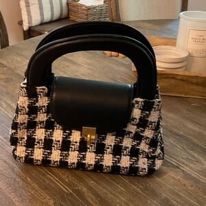 Chic Black and White Women's Handbag